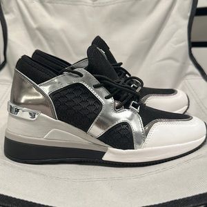 NWOB Women’s Michael Kors shoes